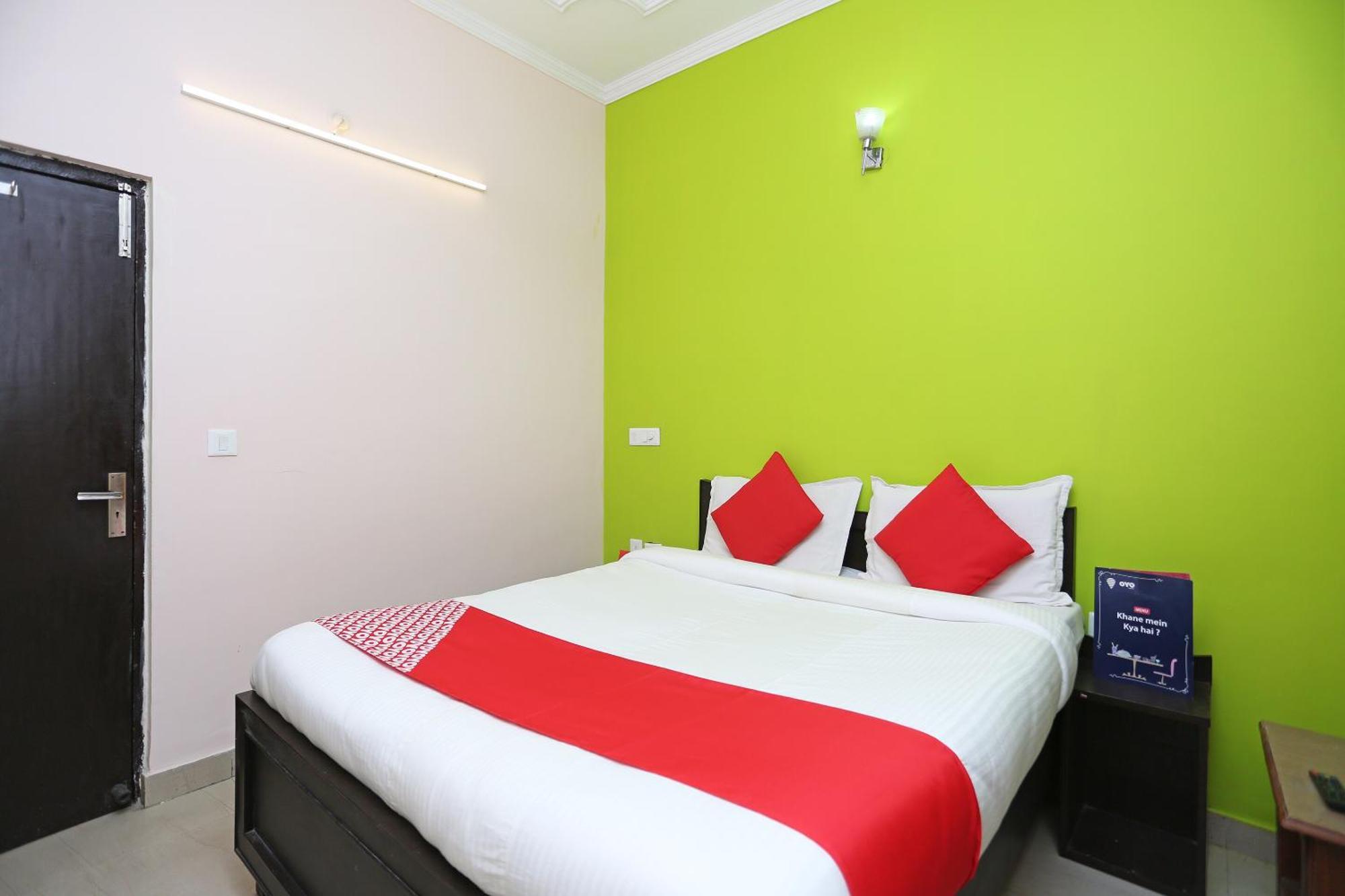 Hotel O Lime Wood Dehradun Exterior foto